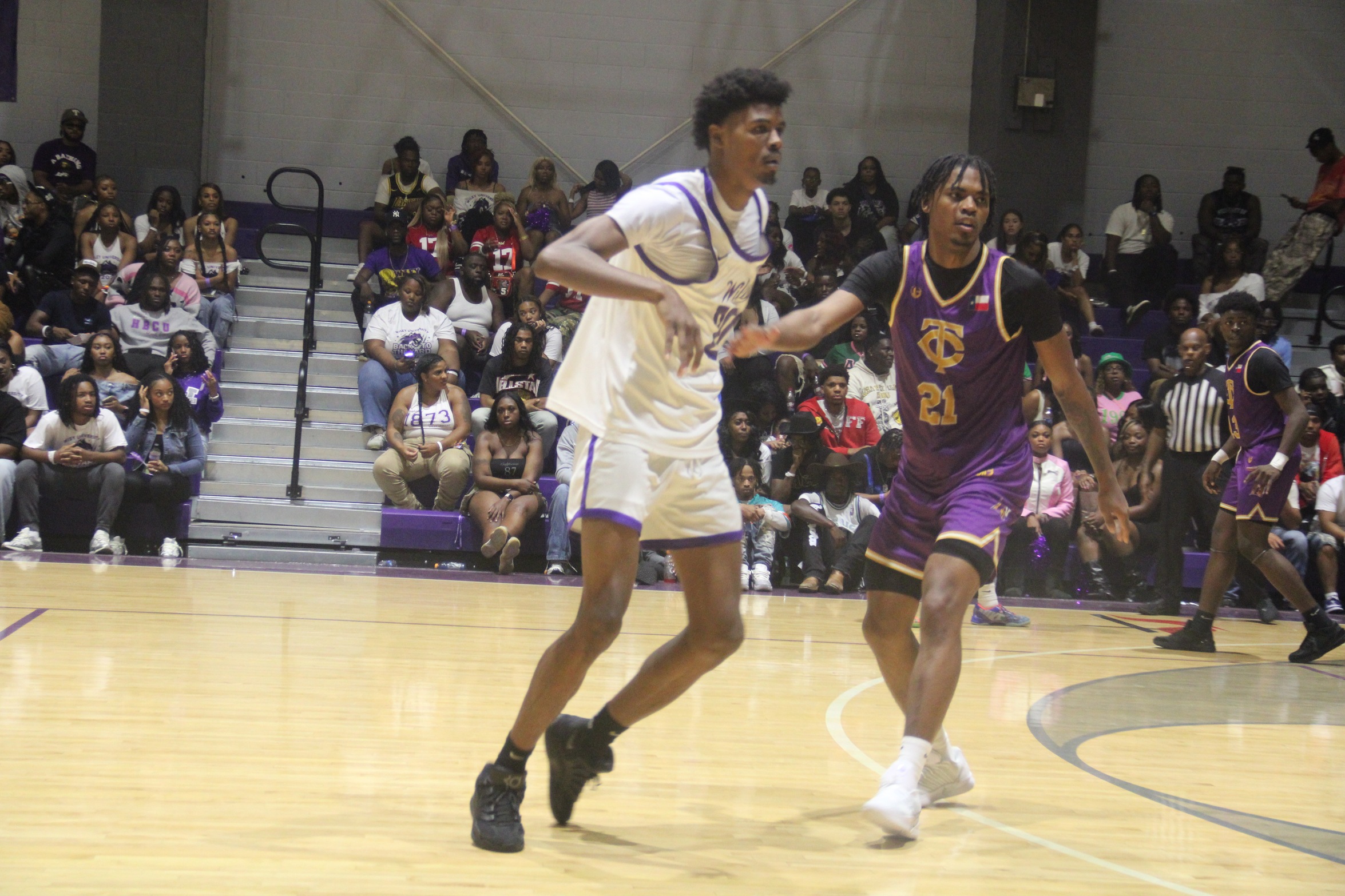 Sha'Quan Horsey put up 12 points.