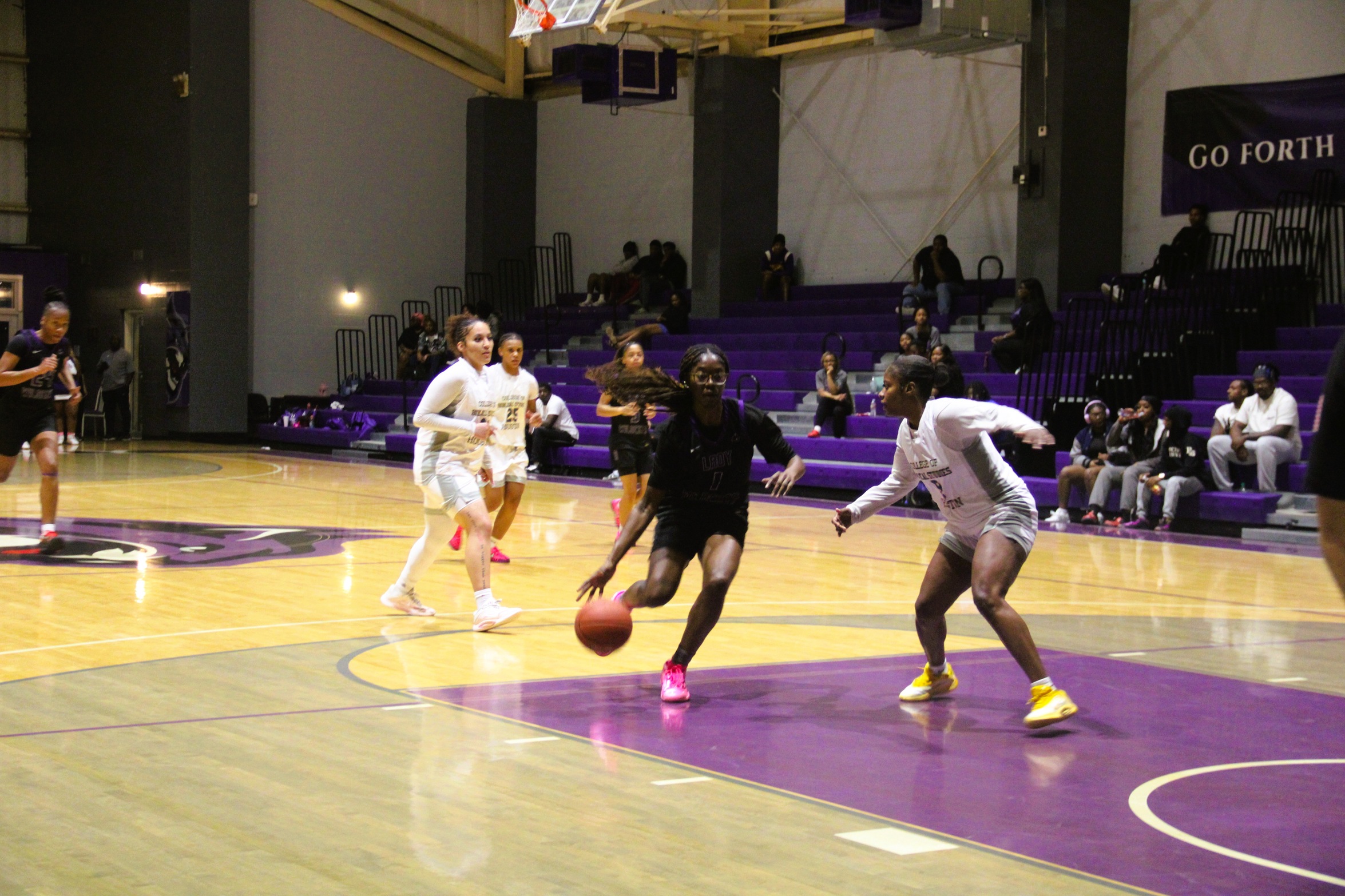 The Lady Wildcats improve to 7-2 at Alumni Gymnasium.