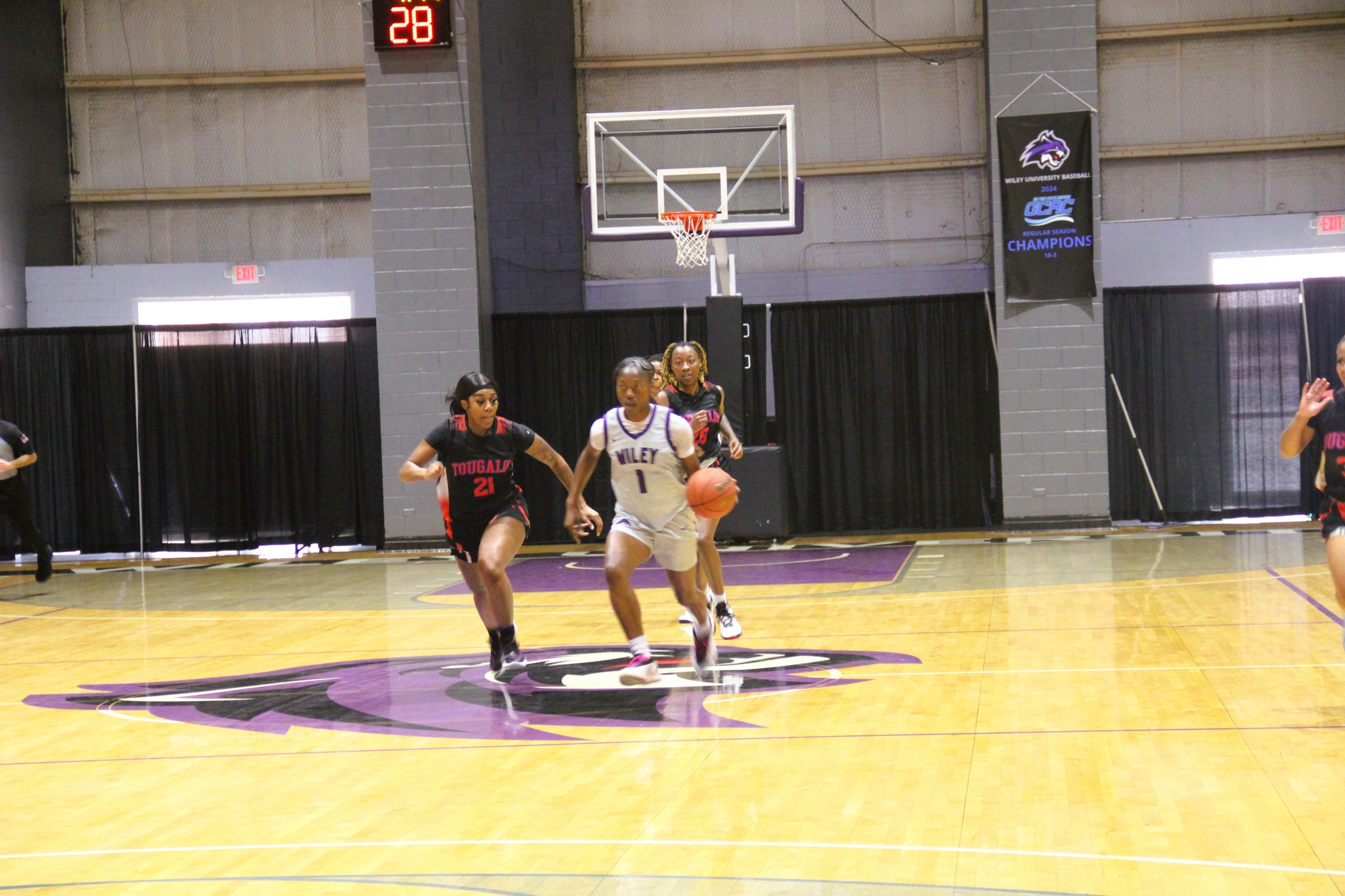 Kelechi Dike recorded her fourth double-digit rebounding game against Tougaloo on January 17.